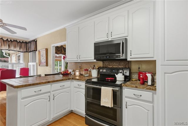 1475 Chase Valley, Northport, AL 35473