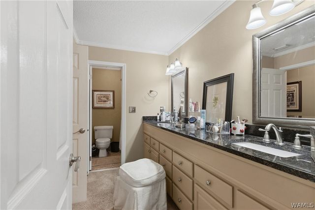 1475 Chase Valley, Northport, AL 35473