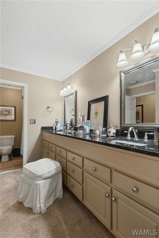 1475 Chase Valley, Northport, AL 35473