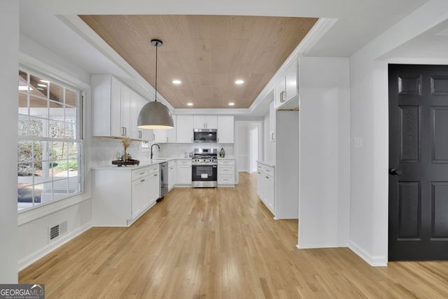 232 Lamplighter Lane SE, Marietta, GA 30067