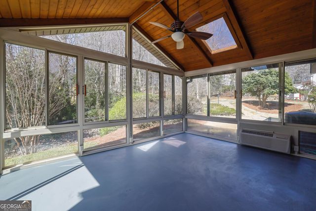 232 Lamplighter Lane SE, Marietta, GA 30067