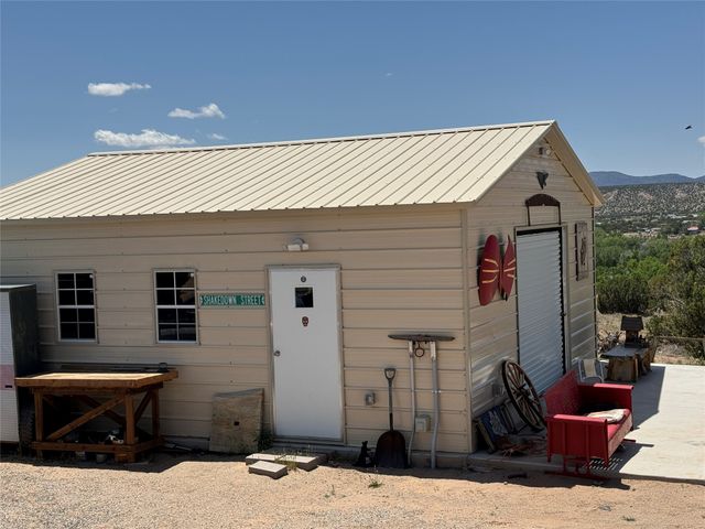 62 Private Drive 1613A, Medanales, NM 87548