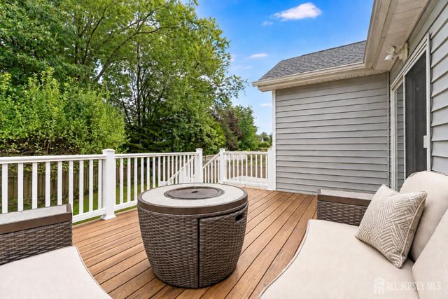 83 Sagamore Avenue, Edison, NJ 08820