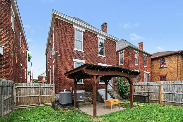 122 W 34th Street, Latonia, KY 41015