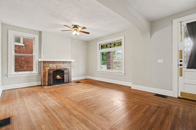 122 W 34th Street, Latonia, KY 41015
