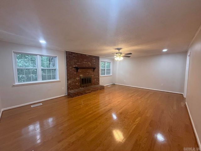 1309 Crest Circle, Benton, AR 72015