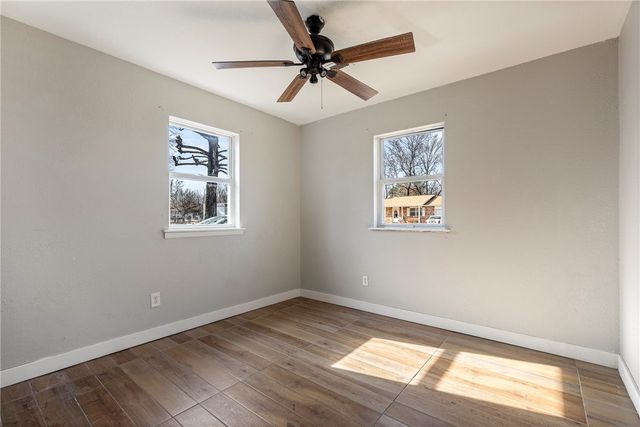 1107 White Road, Springdale, AR 72762