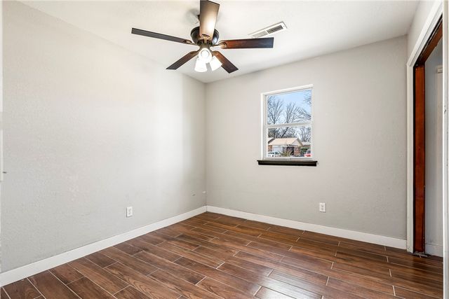 1107 White Road, Springdale, AR 72762