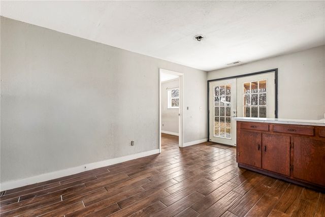 1107 White Road, Springdale, AR 72762