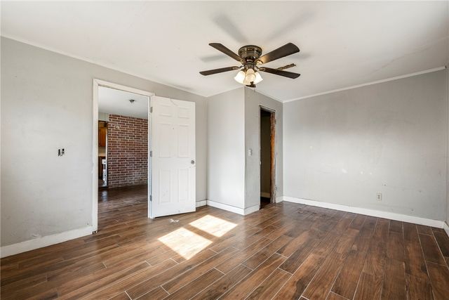 1107 White Road, Springdale, AR 72762