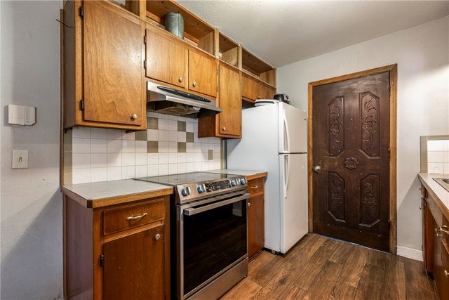 1107 White Road, Springdale, AR 72762