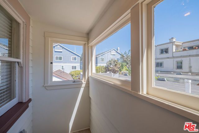 216 N Catalina 216B, Santa Monica, CA 90277