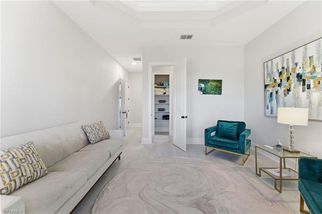 1950 SE 36th ST, Cape Coral, FL 33904