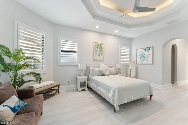 1950 SE 36th ST, Cape Coral, FL 33904