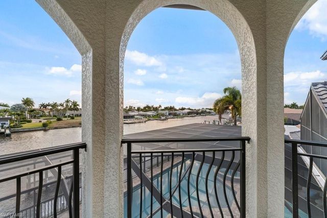 1950 SE 36th ST, Cape Coral, FL 33904