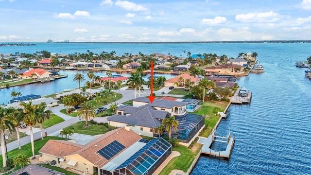 1950 SE 36th ST, Cape Coral, FL 33904