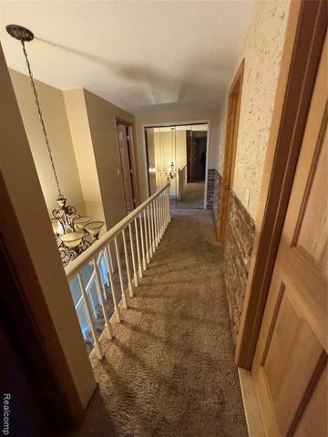 4411 Bloomfield Drive, Sterling Heights, MI 48310