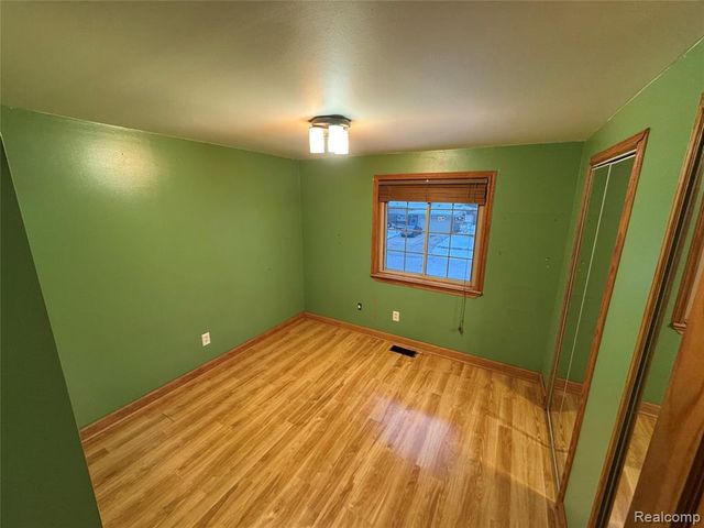 4411 Bloomfield Drive, Sterling Heights, MI 48310