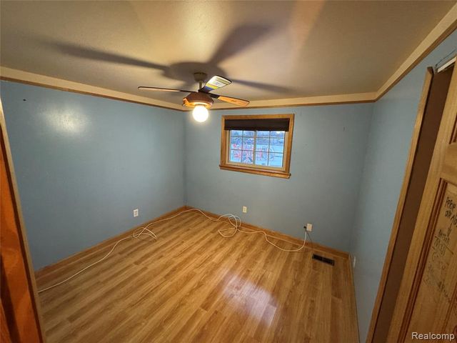 4411 Bloomfield Drive, Sterling Heights, MI 48310