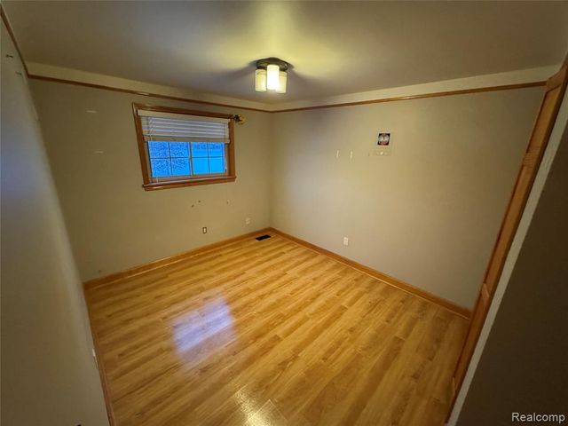 4411 Bloomfield Drive, Sterling Heights, MI 48310