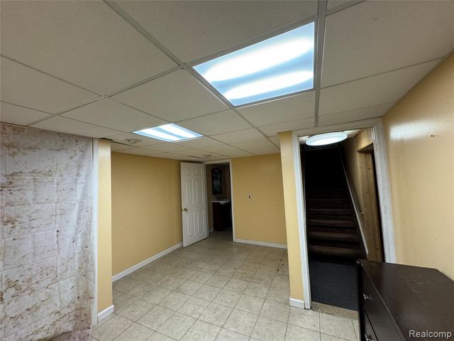 4411 Bloomfield Drive, Sterling Heights, MI 48310