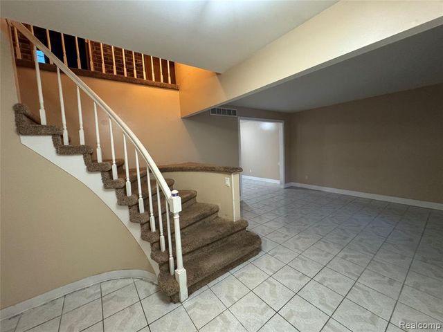 4411 Bloomfield Drive, Sterling Heights, MI 48310