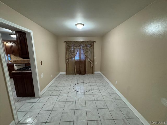 4411 Bloomfield Drive, Sterling Heights, MI 48310