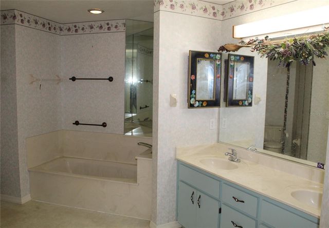 38901 ELLA DRIVE, Lady Lake, FL 32159