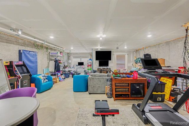 676 N Peppermint Drive 47, Rochester, MI 48307