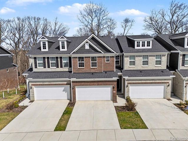 676 N Peppermint Drive 47, Rochester, MI 48307
