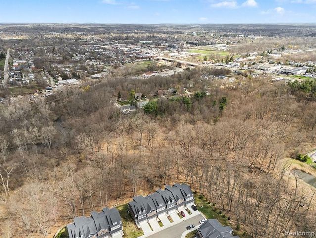676 N Peppermint Drive 47, Rochester, MI 48307