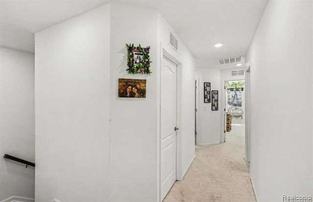 676 N Peppermint Drive 47, Rochester, MI 48307