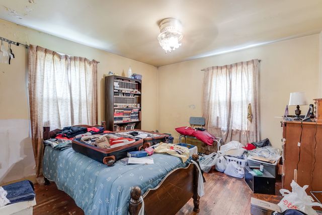 10223 S Indiana Avenue, Chicago, IL 60628