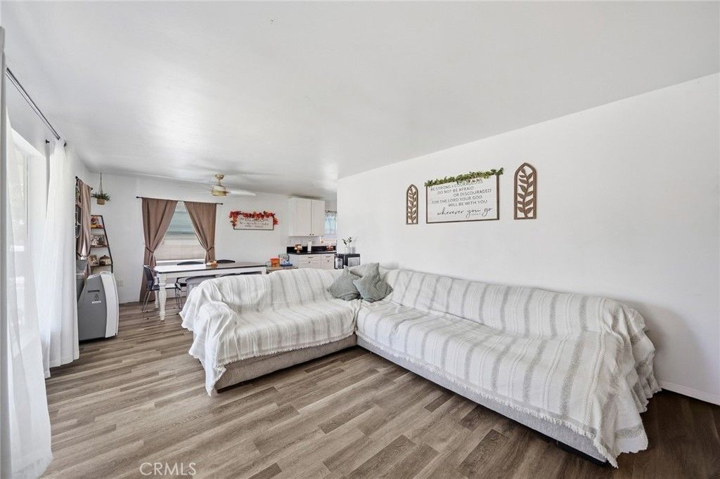 10918 Flory, Whittier, CA 90606 — photo 2
