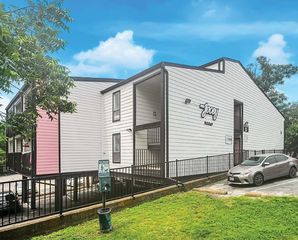 301 W 29th ST D307, Austin, TX 78705