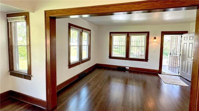 2005 E 81st Street, Kansas City, MO 64132