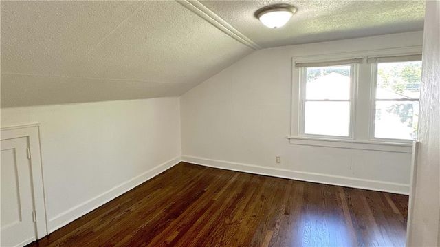 2005 E 81st Street, Kansas City, MO 64132