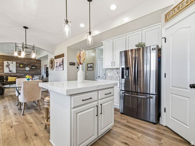 3546 BROOKSHIRE DR, Syracuse, UT 84075