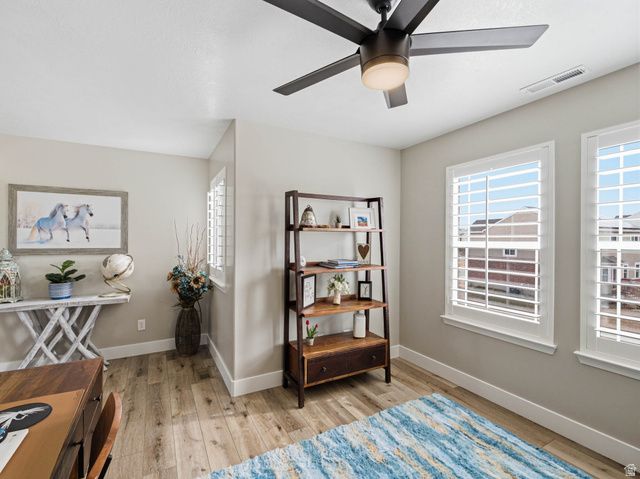 3546 BROOKSHIRE DR, Syracuse, UT 84075