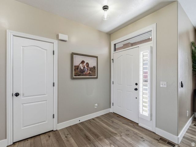 3546 BROOKSHIRE DR, Syracuse, UT 84075