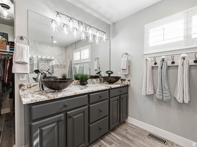 3546 BROOKSHIRE DR, Syracuse, UT 84075