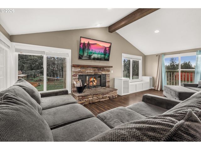 24165 S BROCKWAY Rd, Oregon City, OR 97045