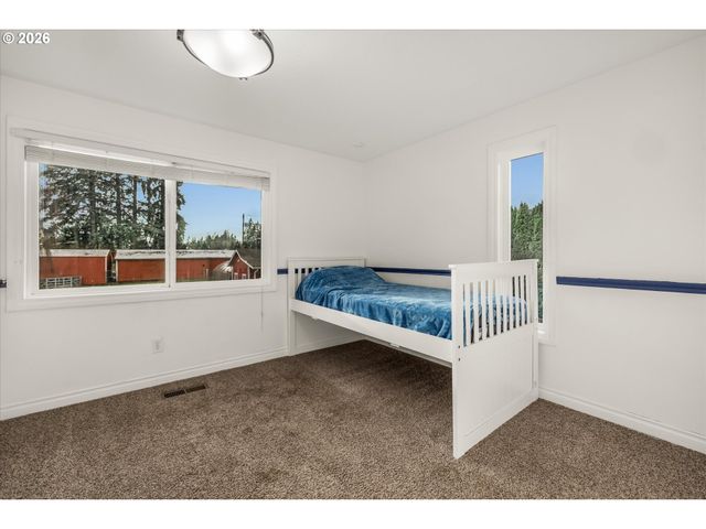 24165 S BROCKWAY Rd, Oregon City, OR 97045