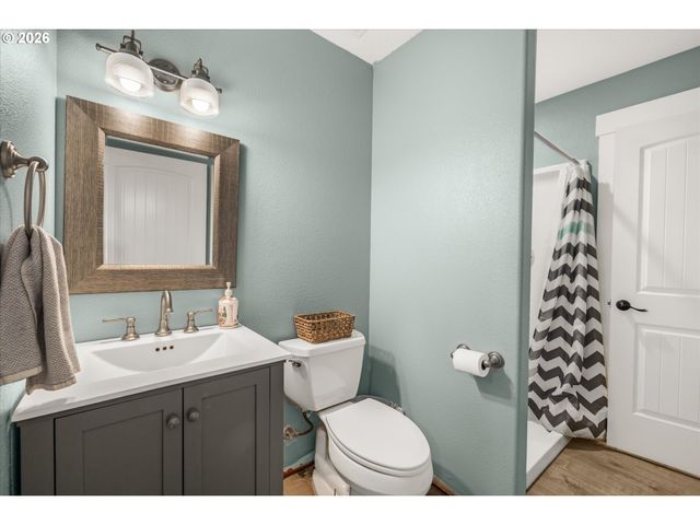 24165 S BROCKWAY Rd, Oregon City, OR 97045