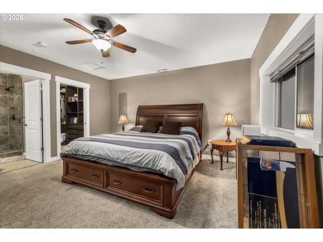 24165 S BROCKWAY Rd, Oregon City, OR 97045