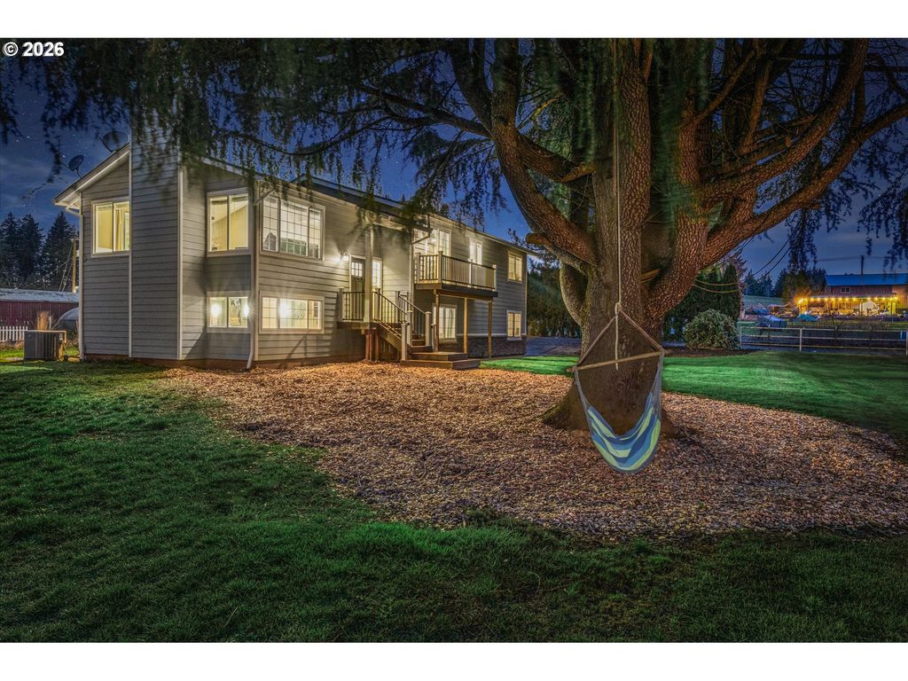 24165 S BROCKWAY Rd, Oregon City, OR 97045