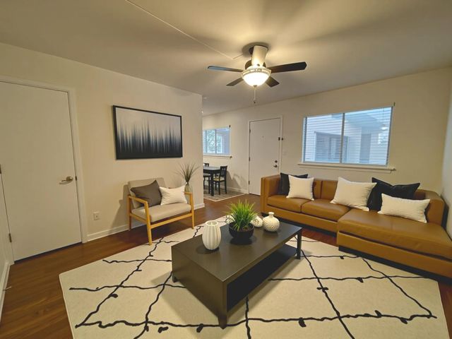 3106 Duval ST 101, Austin, TX 78705