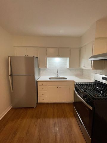 3106 Duval ST 101, Austin, TX 78705