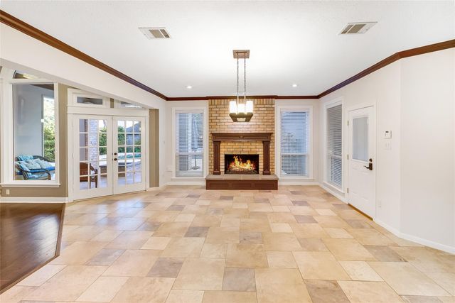 6 S Buck Ridge, The Woodlands, TX 77381