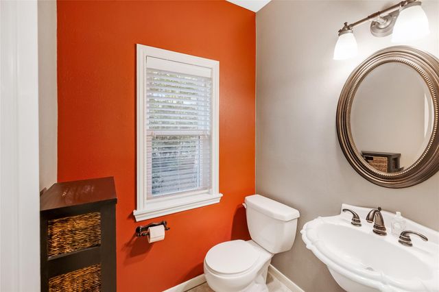 6 S Buck Ridge, The Woodlands, TX 77381